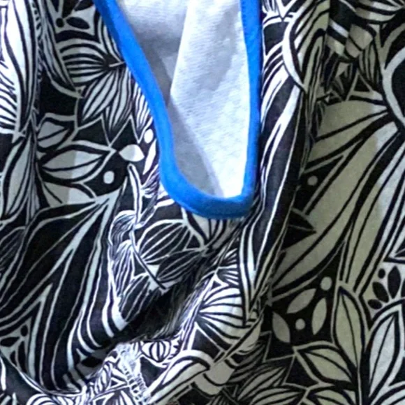 Ruby Rd. Hooded Vest - Picture 9 of 16